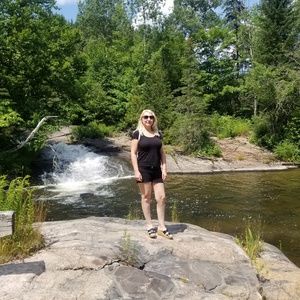 Meet your Posher, Vesselina